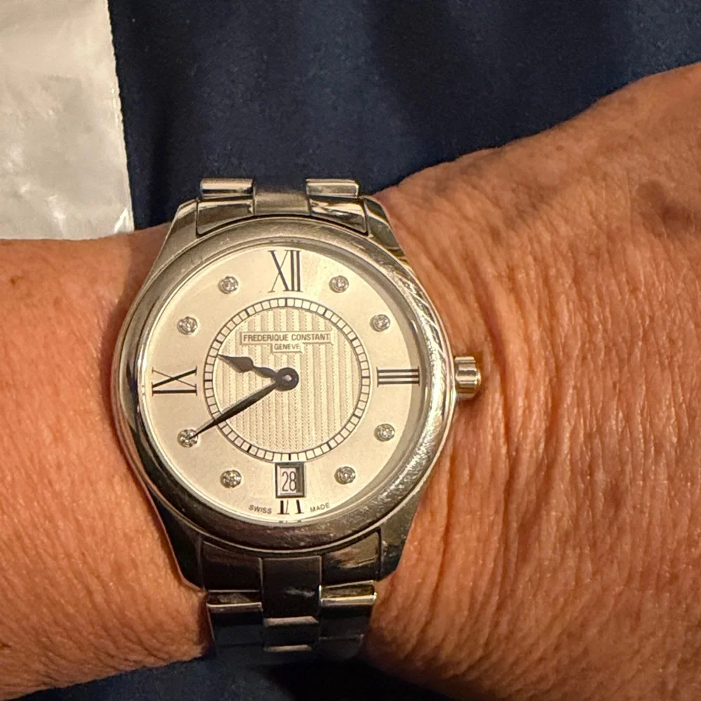 Frederique Constant Silver Watch with Diamond markers - Picture 9 of 9